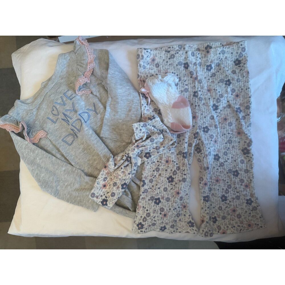 Tahari Infant Girl Baby Outfit Headband Socks Size 6-9 Months EUC